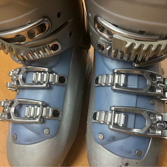 Salomon Irony 6 Women's Downhill Ski Boots 23.0 US 5.5 🎿 W/ Thermic Boot Heaters - Picture 11 of 12